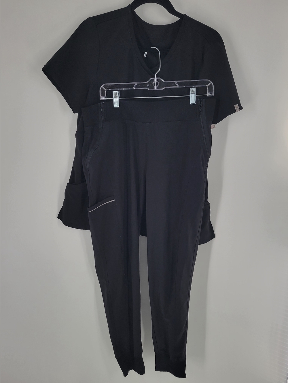Infinity Women's Black  Scrubs Set Top Pants Size L